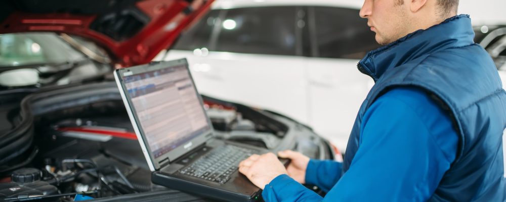 computer-diagnostics-of-the-car-in-auto-service.jpg